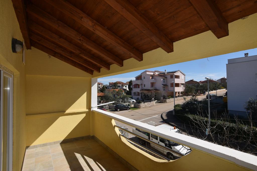 Apartments Batarilo Biograd Na Moru Ngoại thất bức ảnh