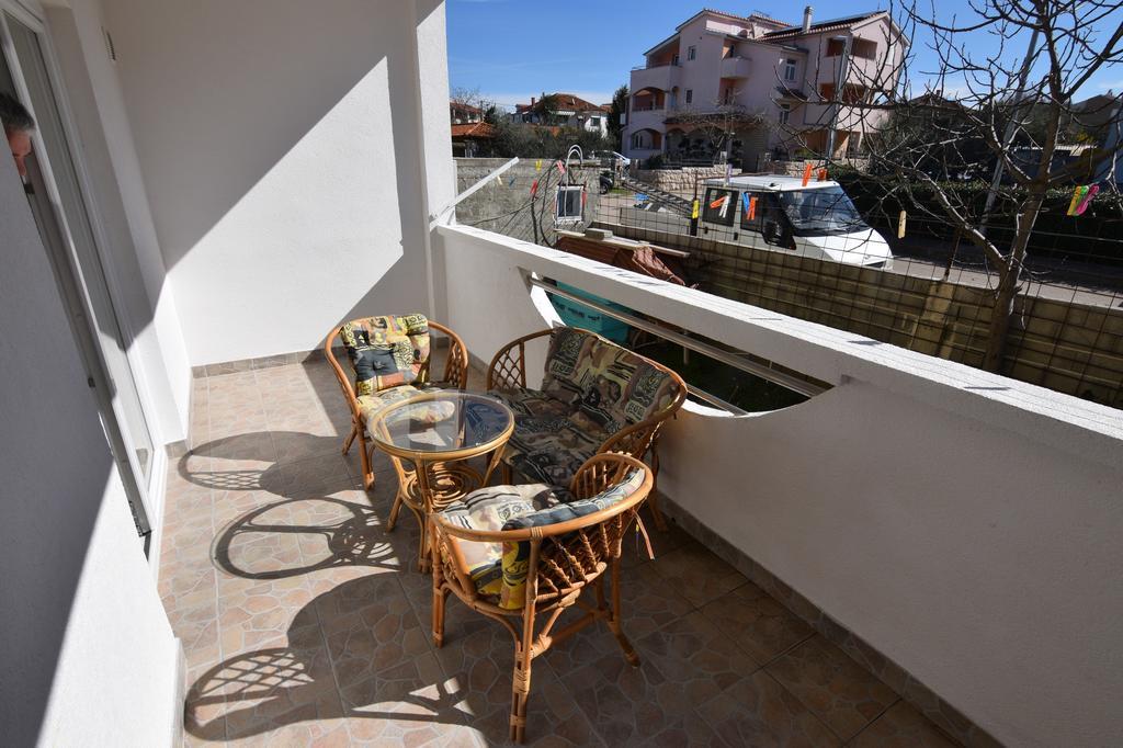 Apartments Batarilo Biograd Na Moru Ngoại thất bức ảnh