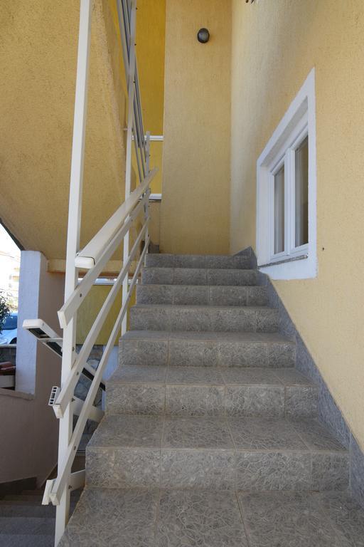 Apartments Batarilo Biograd Na Moru Ngoại thất bức ảnh